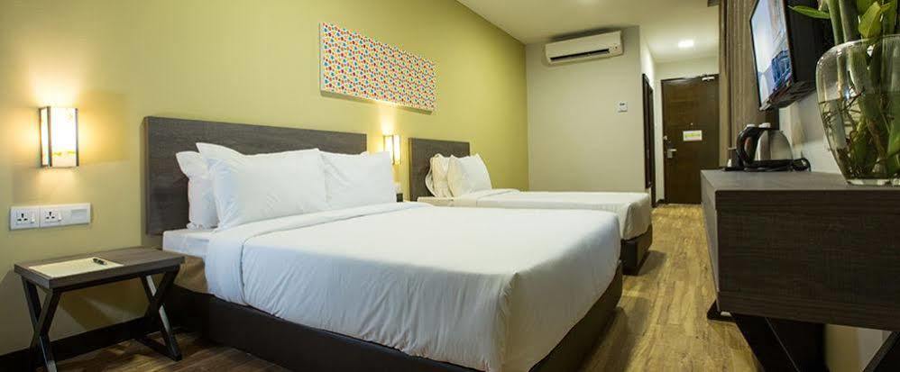 טאנה מרה Humaira Hotel מראה חיצוני תמונה