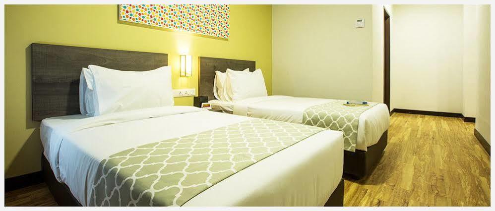 טאנה מרה Humaira Hotel מראה חיצוני תמונה