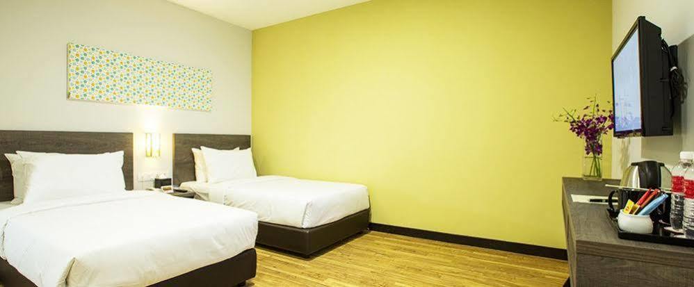 טאנה מרה Humaira Hotel מראה חיצוני תמונה